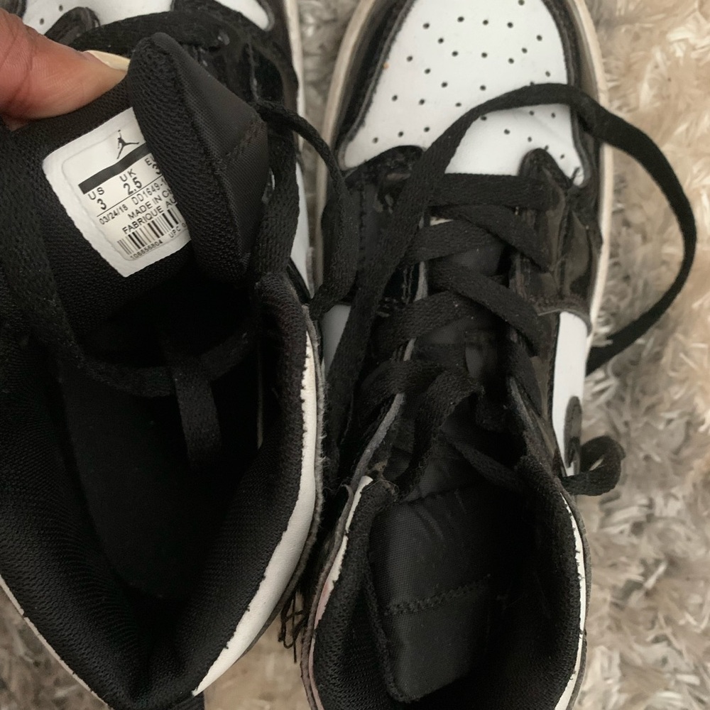 Nike Black and White Sneakers Classic High-Top Design